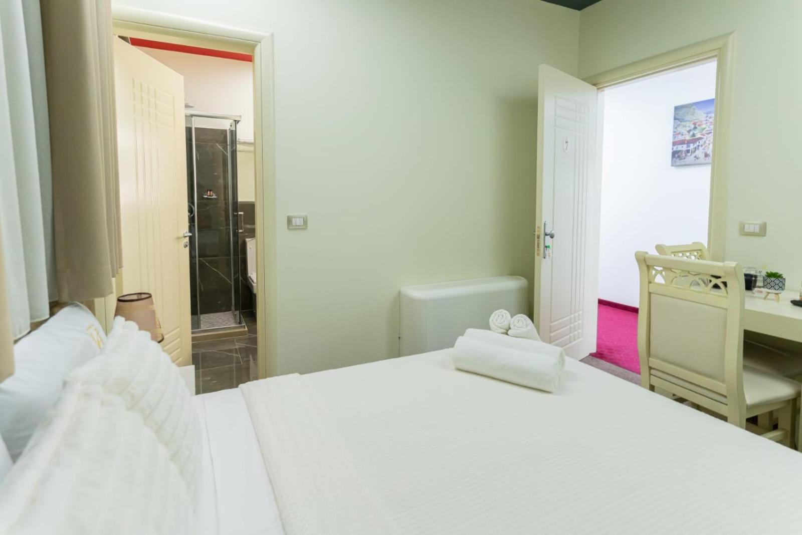 Alko Hotel Shkoder Exterior photo