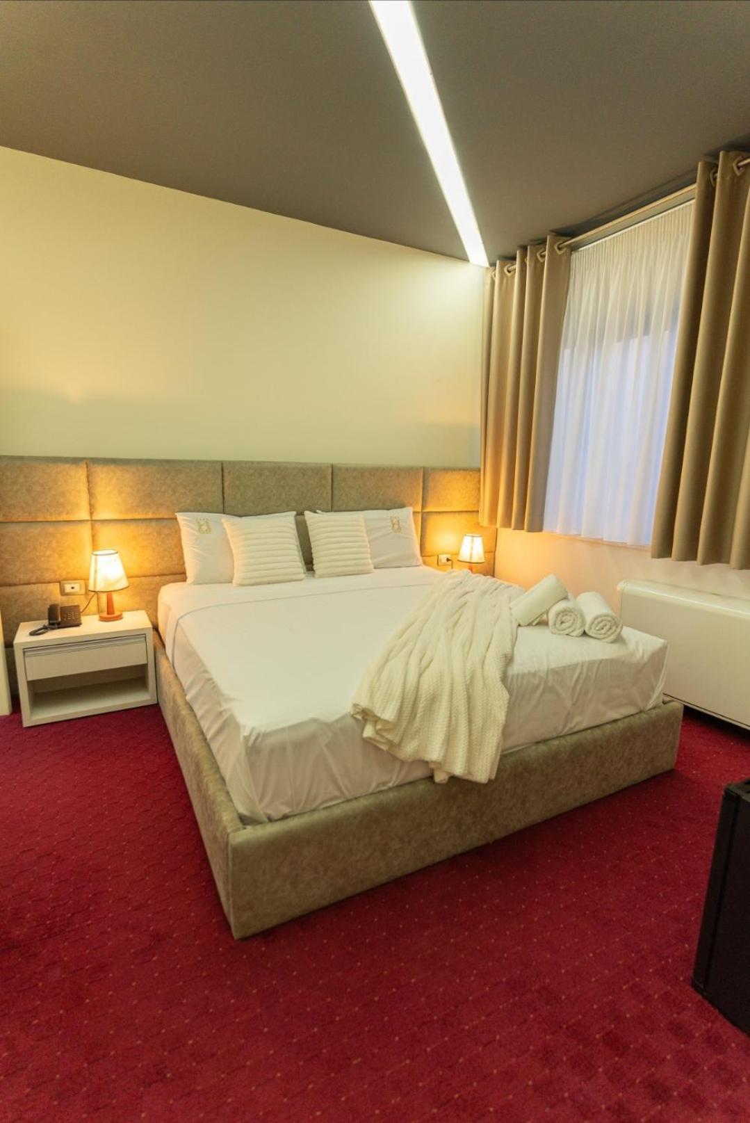 Alko Hotel Shkoder Exterior photo
