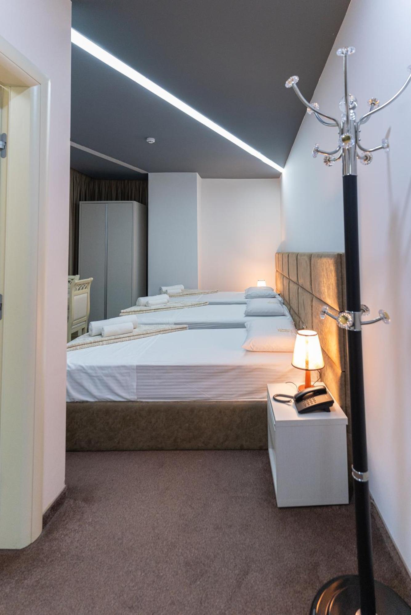 Alko Hotel Shkoder Room photo