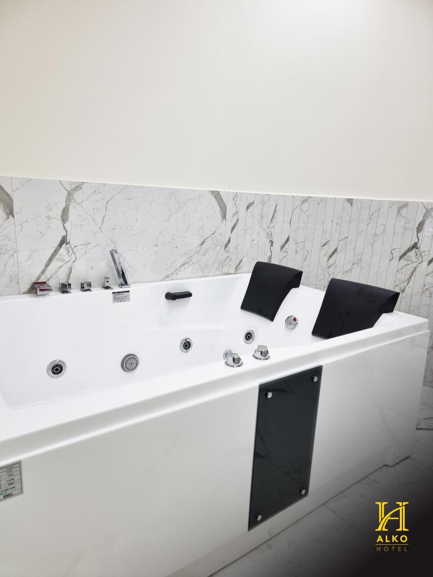 Alko Hotel Shkoder Exterior photo